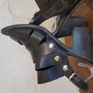 Eliana Bucci- Womens Black Strappy leather peep toe Ankle Boots Heels Sz.7